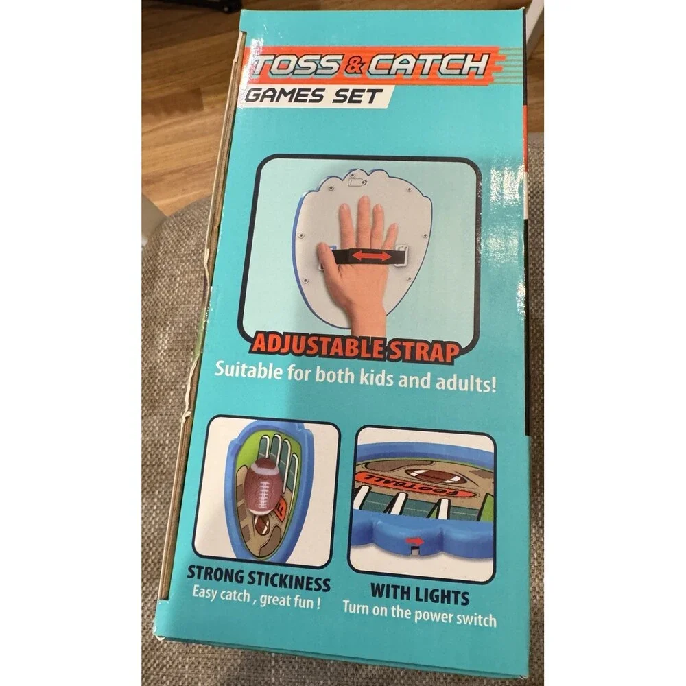 Handroom Toss & Catch Light Up Magnetic Baseball Set Glow In the Dark New